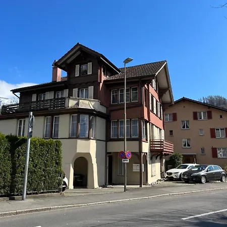 Rosy Apartment
