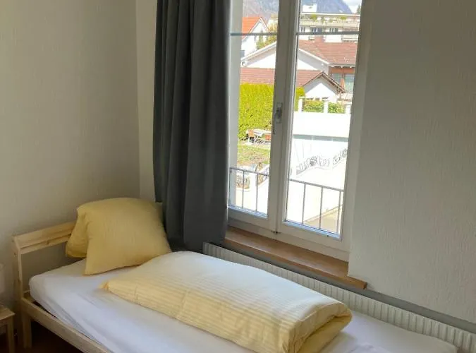 Rosy Ιντερλάκεν