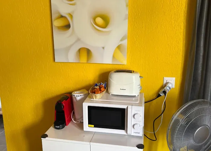 Rosy אינטרלאקן